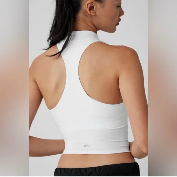 Alo Yoga Top That Bra Tank - Picture 2 of 5